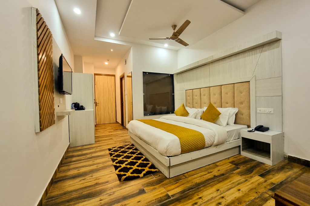 Deluxe Rooms