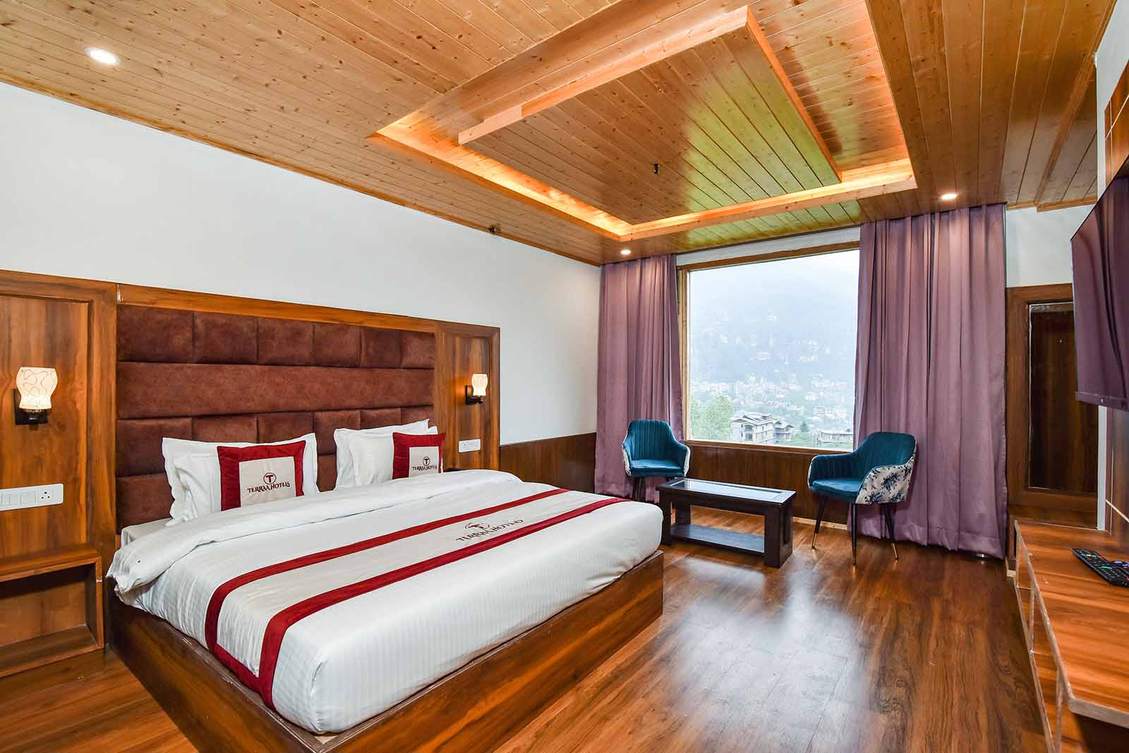 Premium Room with Mountain View 